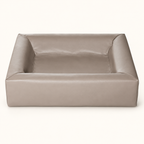 Bia Bed Hondenmand Original Taupe Kunstleer Handgemaakt Zweden